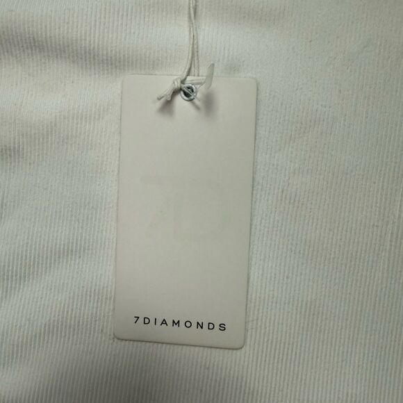 7 Diamonds Ribbed Cropped T-Shirts - Picture 6 of 7